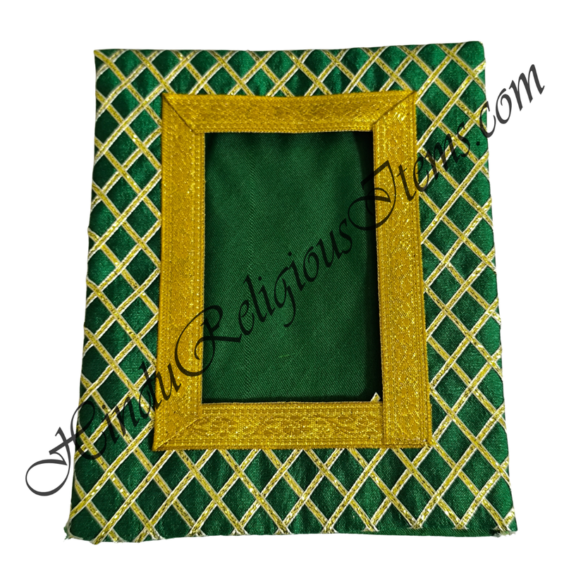 Chitraji Coloured Cotton Vastra With Golden Criss-Cross Lace