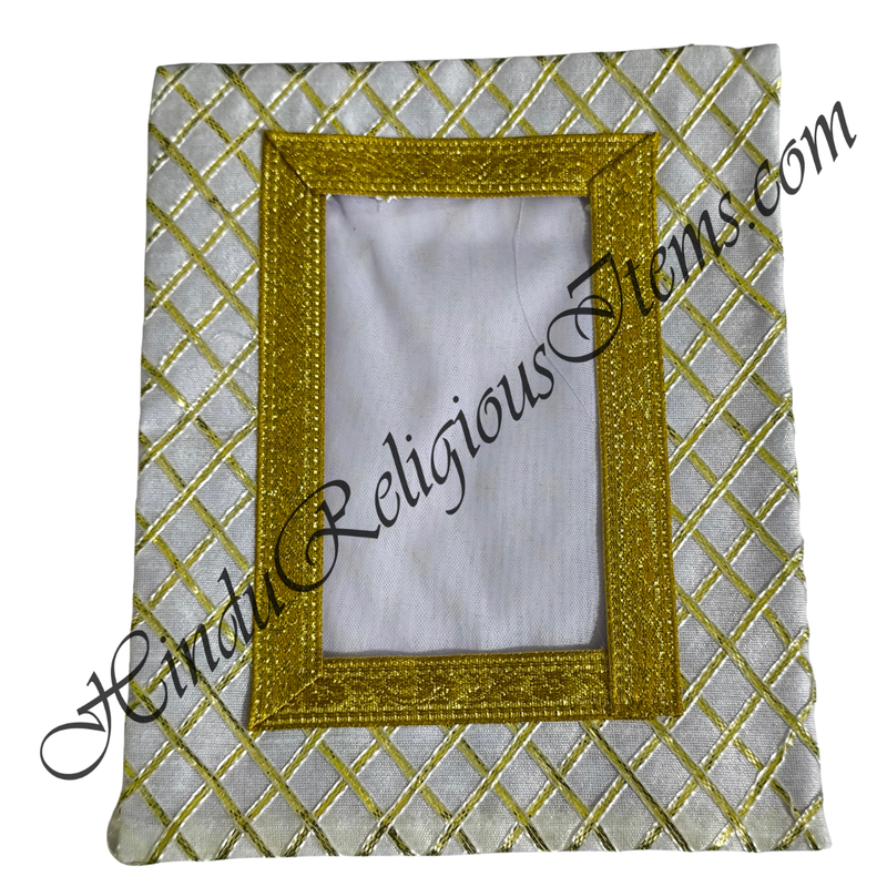 Chitraji Coloured Cotton Vastra With Golden Criss-Cross Lace
