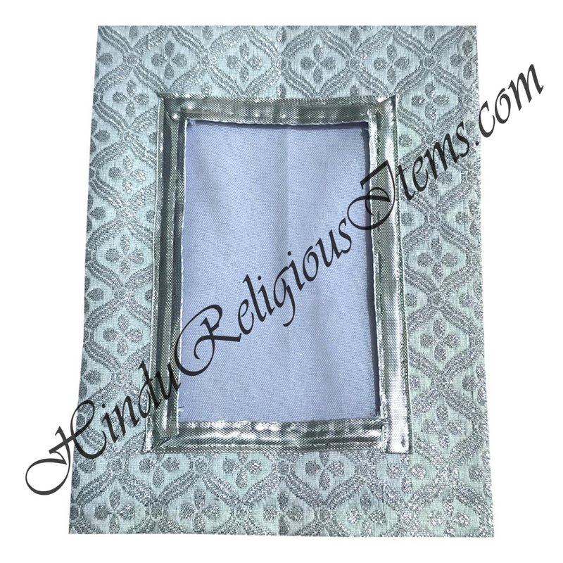 Chitraji Silver Jhari Vastra With Various Design With Silver Lace
